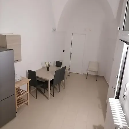 Lips House Apartment