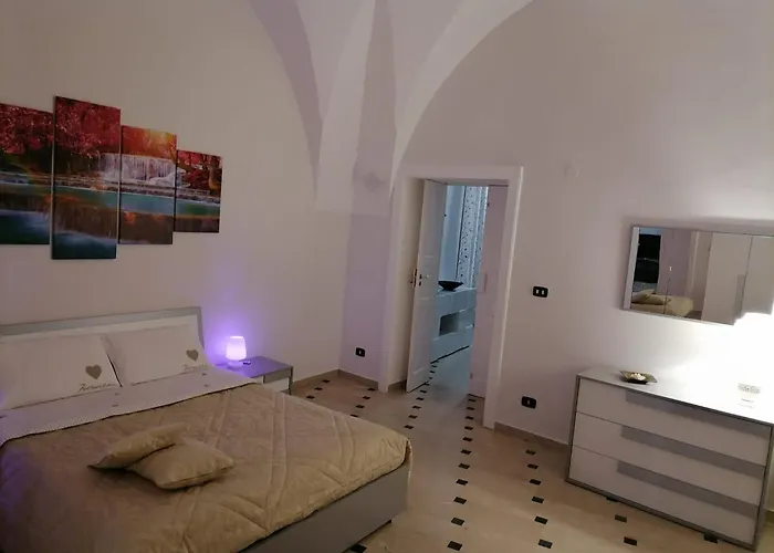 Apartment Lips House