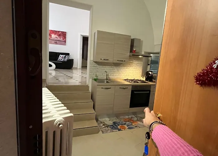 Lips House Apartment *