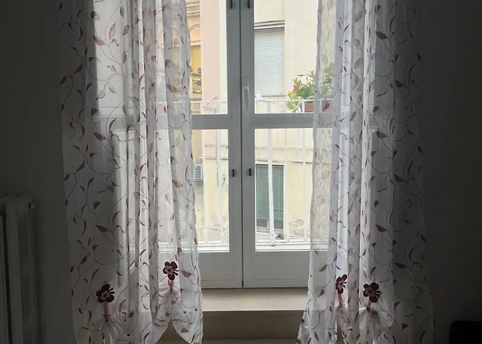 Lips House Apartment *